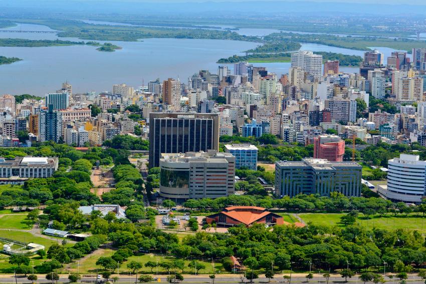 Porto Alegre é eleita a melhor cidade para fazer negócios do Brasil »  Transforma RS